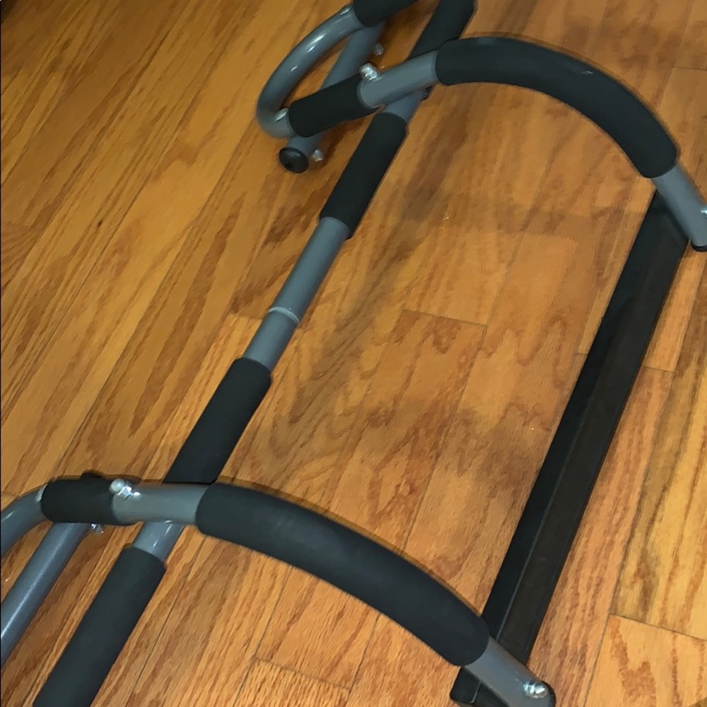 Pull-up bar - Picture 5 of 5